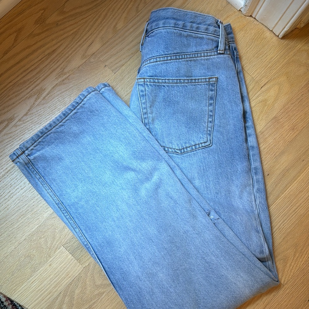 TopShop Straight Leg Jean. Style: Kort Bleach Low Rip Parallel Jeans
